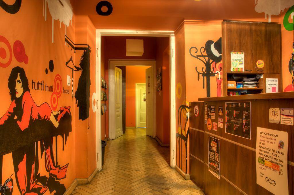 Tutti Frutti Hostel クラクフ エクステリア 写真