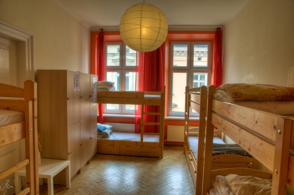 Tutti Frutti Hostel クラクフ エクステリア 写真